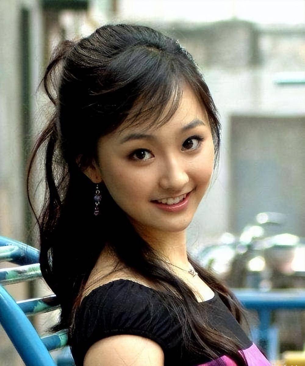辛月，从舞台到荧屏的自信成长之路